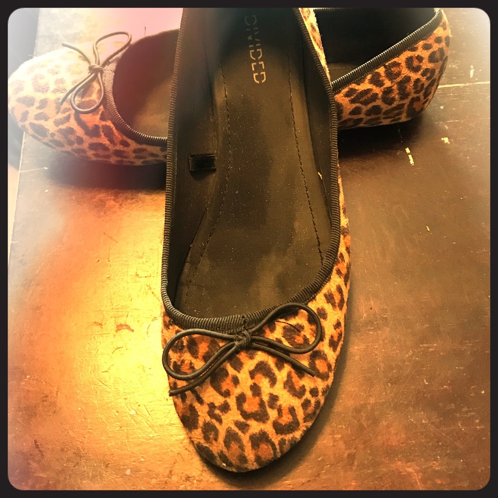 H&M Leopard print flats